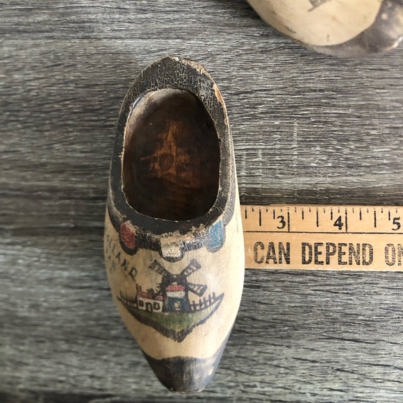 Vtg 1945 Hand Crafted Pair of Wooden Clogs - Picture 12 of 14